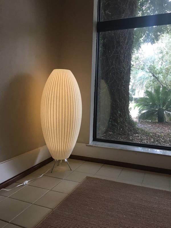 华体会体育官方在线官网 - 灯饰|台灯|办公家具|华体会体育官方在线官网家具|纳尔逊雪茄三脚架灯